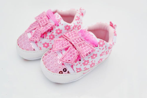 Retail The latest handmade beads ribbon soft bottom baby shoes Top selling lovely pink prewalker shoes NW